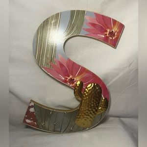 S Wall Decor